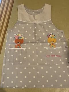 くまのがっこうエプロンのサムネイル