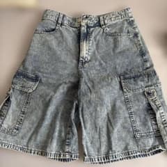 GU ケミカルウォッシュ デニム ハーフパンツのサムネイル