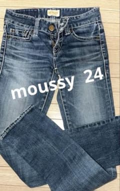 スキニーデニム ダークブルー フェード加工　moussyのサムネイル