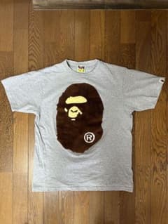 A BATHING APE のTシャツのサムネイル