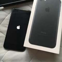 sakken 様専用　　Apple iPhone7 32GB SIMフリーのサムネイル