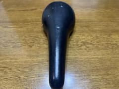 希少！FUJITA サドル ピスト 競輪のサムネイル