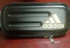 ラスト1個！adidas 筆箱のサムネイル