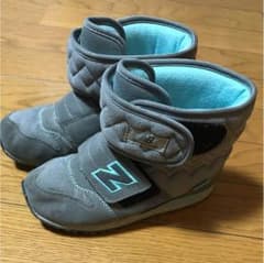 ニューバランス kids ハイカットスニーカーのサムネイル