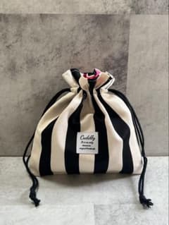 売切‼️ 巾着袋　ハンドメイド　ストライプのサムネイル
