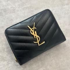 サンローランYSL ブラック 二つ折り財布 キルティング Vステッチ