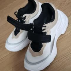 ZARAダットスニーカーのサムネイル