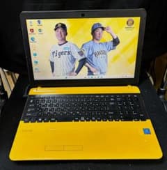 vaio VJC151C11N　レアなイエロー&ブラックのツートンカラー vaio VJC151C11N レアなイエロー&ブラックのツートンカラー - メルカリ