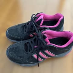 adidas ブラック/ピンク スニーカーのサムネイル