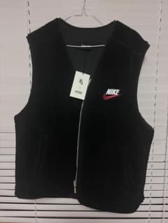 Supreme x Nike  リバーシブルベスト　早い者勝ちのサムネイル