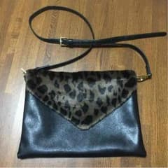 ★値下げ★ファー付きショルダー/クラッチバックのサムネイル