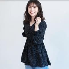 カシュクールドット柄ブラウスのサムネイル