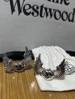 Vivienne Westwood オーブウィングハートピアスのサムネイル