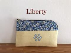 リバティ　リネン　刺繍ポーチ　【勿忘草】　ハンドメイドのサムネイル