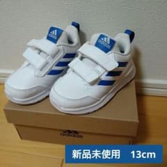 新品　アディダス　13センチのサムネイル
