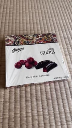 Cherry Delights チョコレート入りチェリーゼリー 190gのサムネイル