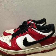 NIKE スニーカーのサムネイル