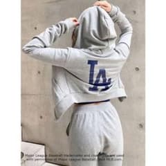 GYDA×MLB Basicショートパーカーのサムネイル