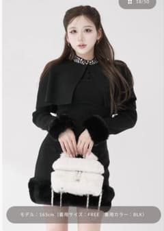 ダーリッチ ビジューケープニットミニワンピース ブラック - メルカリ