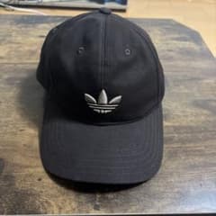 〔値下げ交渉可〕adidas キャップ ダークブラウンのサムネイル