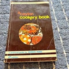 洋書 料理本 2冊セット A Ceylon Cookery Bookのサムネイル