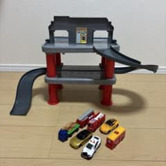 タカラトミー はじめてトミカ ちゅうしゃじょうセット 2way PARKING