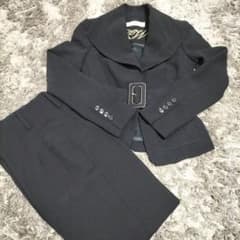 ZARA　ブラックスーツのサムネイル