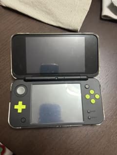 New 2DS LL グレー/グリーン 本体のサムネイル