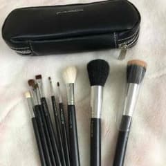 mac メイクブラシセットのサムネイル