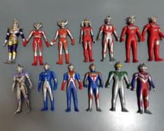 ウルトラマン　ソフビ　53体！まとめ売り！※バラ売り希望の方はコメントへ♩ ウルトラマン ソフビ 800サイズ 13体セット - メルカリ