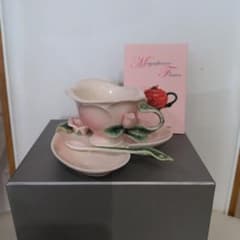陶翔舞千トウショウマイセンMagnificence Flowerカップ＆ソーサー