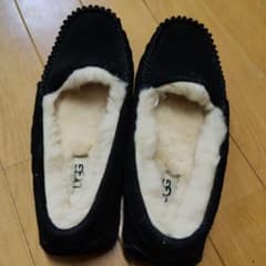 UGG W SCALLOPED MOC ブラック 23cm - メルカリ