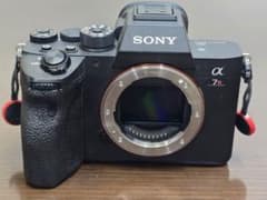 【極美品】SONY α7RIV 本体＋予備バッテリー ミラーレス一眼 期間限定【極美品】SONY α7RIV 本体＋予備バッテリー ミラーレス一眼