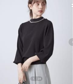 専用【新品】Vis 衿パールボリュームスリーブプルオーバー　ブラックのサムネイル