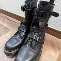 バックルストラップレザーコンバットブーツのサムネイル