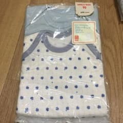 UNIQLO 半袖　クルーネックボディのサムネイル