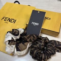 FENDI ブラウンシルクゴム ヘアバンド2点セット - メルカリ