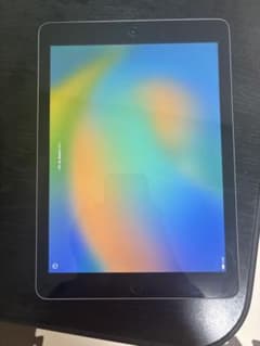 Apple iPad 本体　第五世代　32GBのサムネイル