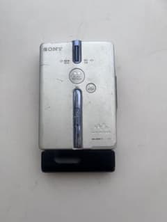 SONY カセットウォークマン WM-EX651 整備品 本体＋電池ケース - メルカリ