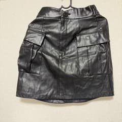 フェイクレザー ミニスカート ブラックのサムネイル