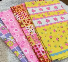 ピンクス 廃盤柄 ハギレ4枚セット　110×50のサムネイル