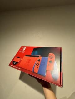 Nintendo Switch本体付属品完備 マリオレッドのサムネイル