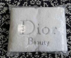 《 Dior Beauty》　ロゴ入りフェイスタオルのサムネイル