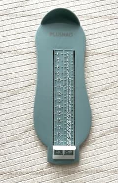 フットメジャー 足サイズ測定器 子供用　くすみグリーンのサムネイル
