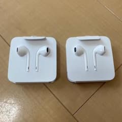 iPhone 純正イヤホン アップル　２個のサムネイル