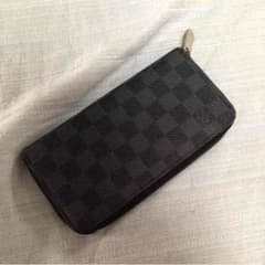 長財布のサムネイル