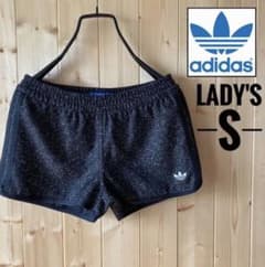 adidasオリジナルショートパンツのサムネイル