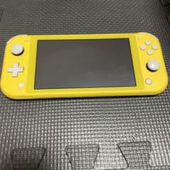 Nintendo Switch NINTENDO SWITCH LITE イエ…のサムネイル