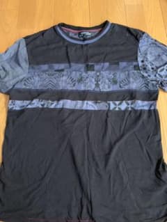 デシグアル desigual  メンズtシャツ ブランド服　未着用　ポロシャツのサムネイル