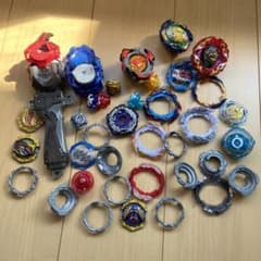 ベイブレード　セット売り　ランチャー付きのサムネイル